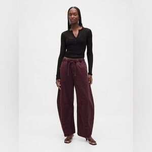 Gap Mid Rise UltraSoft Easy Horseshoe Jeans Bordeaux Purple NWT